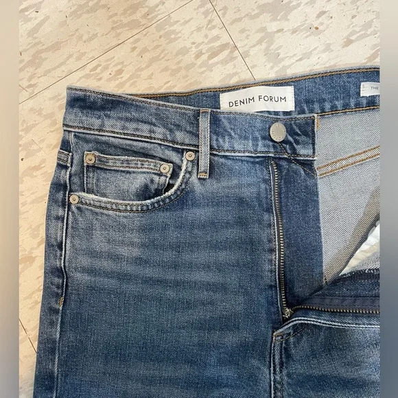 Aritzia denim forum the Marianne high rise flare jeans size 27 - Picture 4 of 10